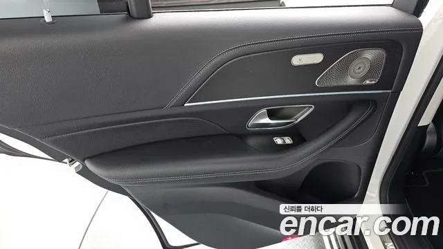 Mercedes-Benz GLE-Class — Фото автомобиля 23