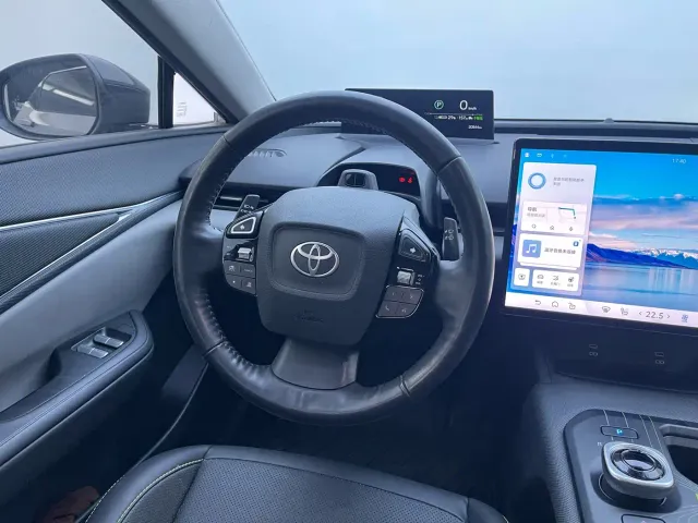 Toyota bZ5 — Фото автомобиля 7