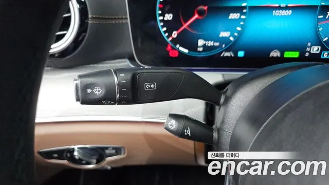 Mercedes-Benz E-Class E-класс W213 E350 4MATIC Avantgarde — Фото автомобиля 15