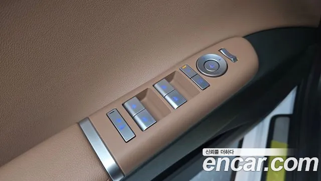 Hyundai Grandeur GN7 — Фото автомобиля 25