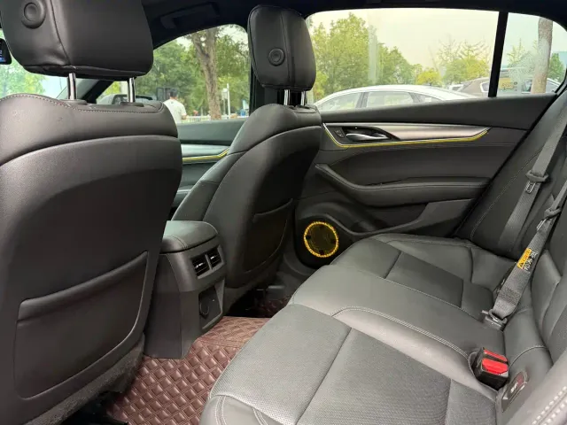Cadillac CT5 — Фото автомобиля 9