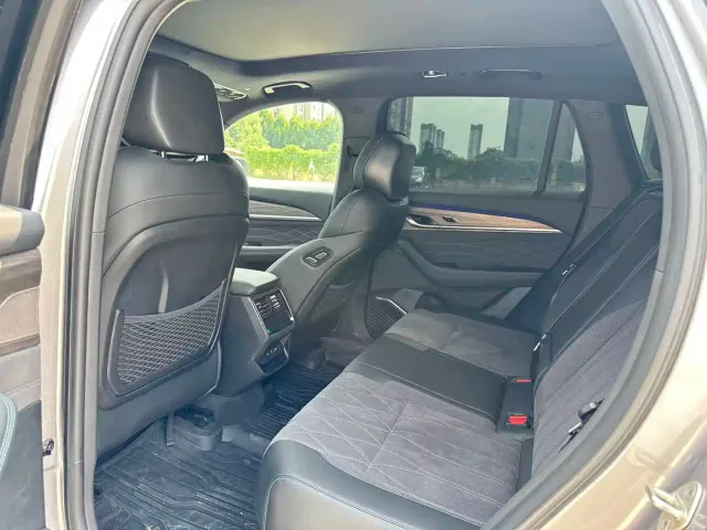 Geely Xingyue L — Фото автомобиля 6