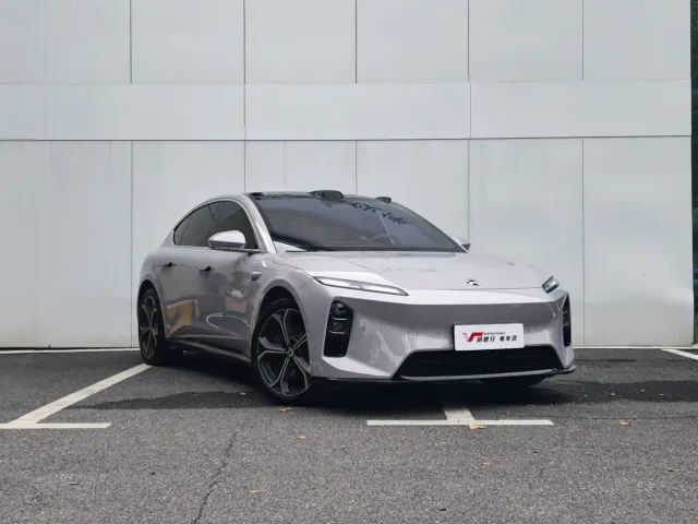 Nio ET5 — Фото автомобиля 3