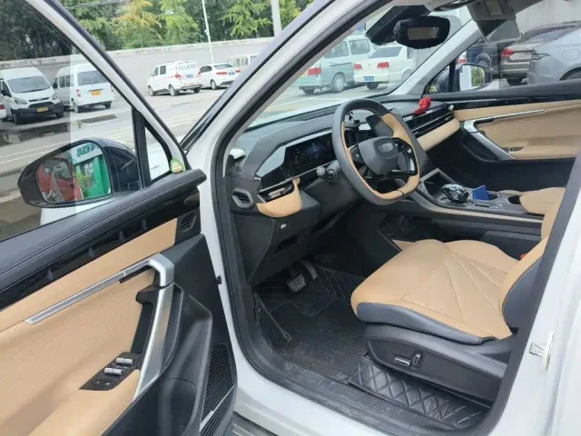 Geely Boyue L — Фото автомобиля 13