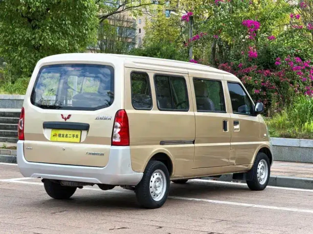 Wuling Rongguang — Фото автомобиля 4