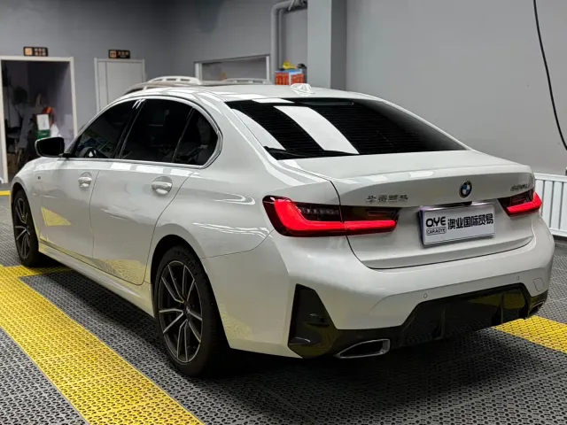 BMW 3 Series — Фото автомобиля 4