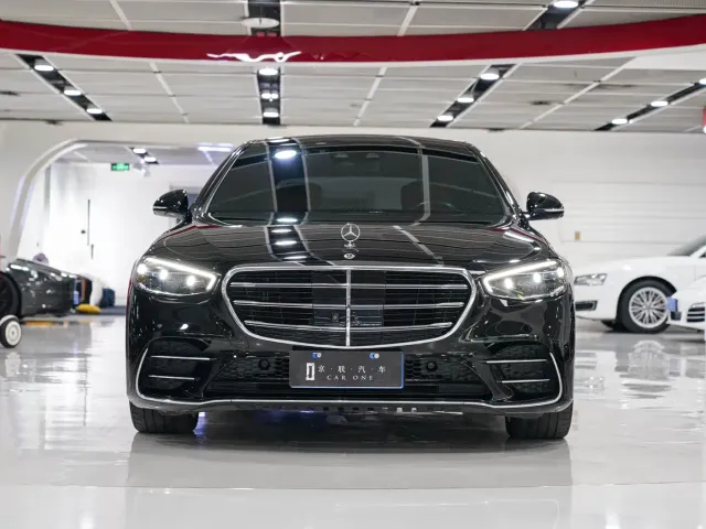 Mercedes-Benz S-Class — Фото автомобиля 2
