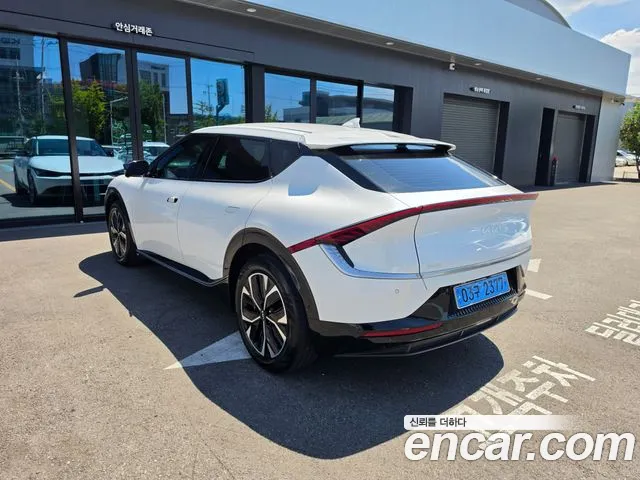 Kia EV6 — Фото автомобиля 4