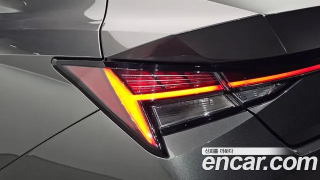 Hyundai Avante CN7 — Фото автомобиля 8