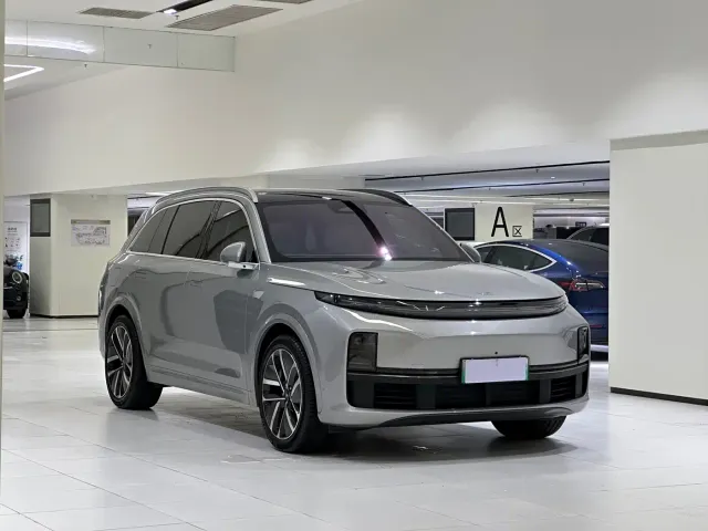 Li Auto L7 — Фото автомобиля 3