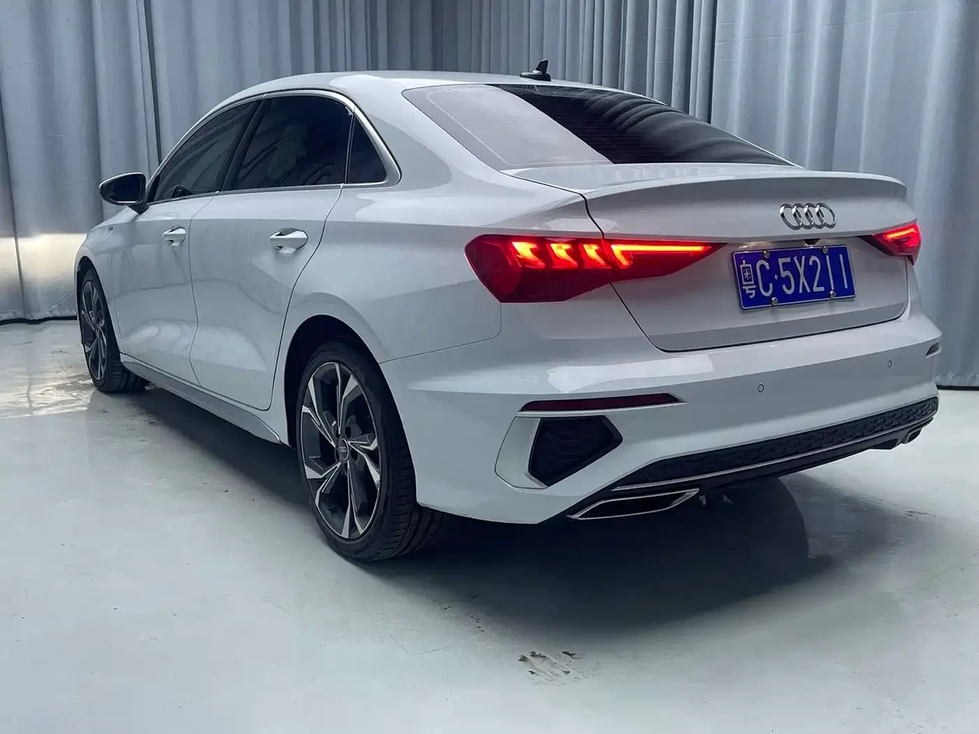 Audi Audi A3 2022 A3L Limousine 35 TFSI Luxury Sport — Фото автомобиля 21