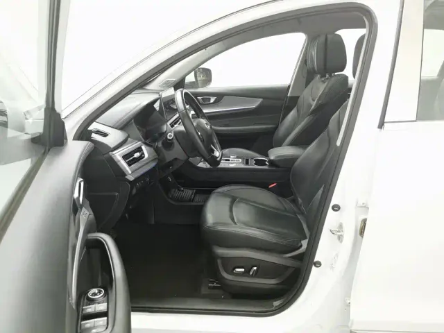Chery Tiggo 8 — Фото автомобиля 10