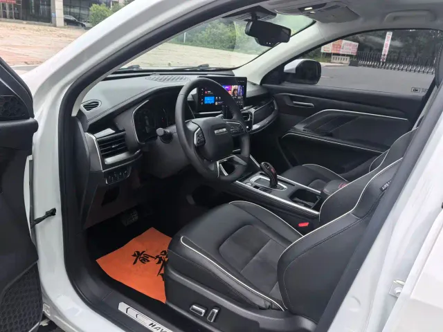 Haval H6 — Фото автомобиля 9