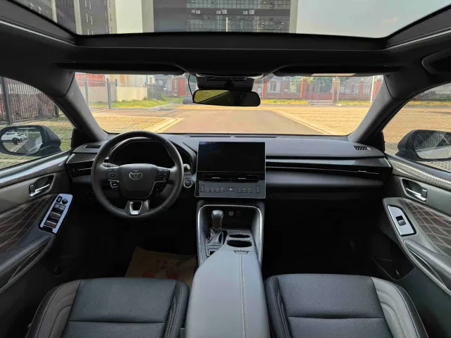 Toyota Avalon — Фото автомобиля 11