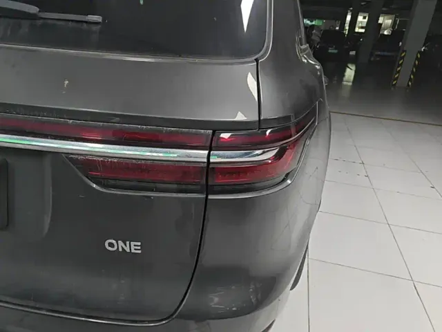 Li Auto ONE — Фото автомобиля 7