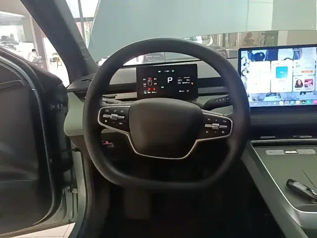 Roewe D6 — Фото автомобиля 6