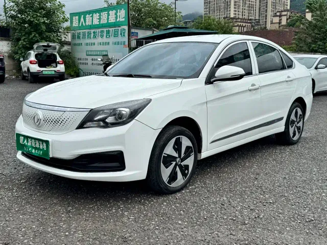 Dongfeng Fengshen E70 — Фото автомобиля 2