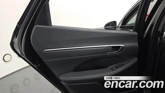 Hyundai Sonata — Фото автомобиля 17