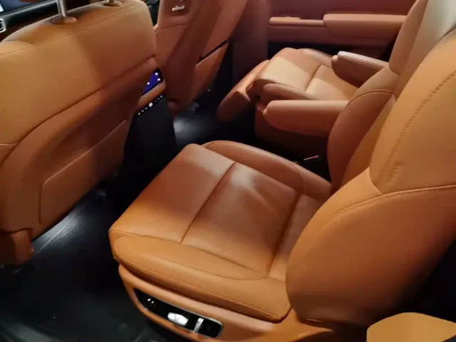 Li Auto L9 — Фото автомобиля 16