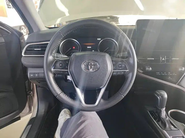 Toyota Camry — Фото автомобиля 10