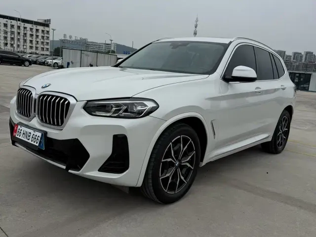 Фотография автомобиля — BMW X3