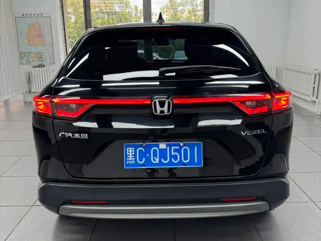 Honda Vezel — Фото автомобиля 3
