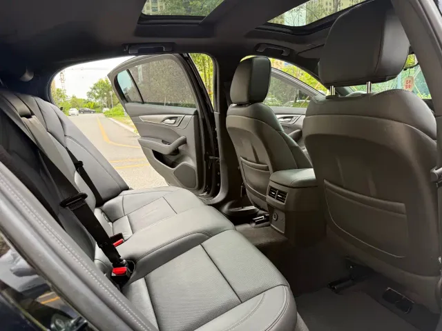 Cadillac CT5 — Фото автомобиля 9