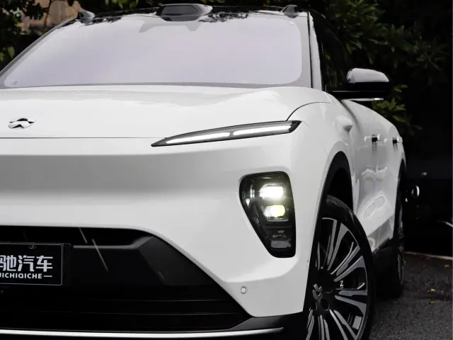 Nio ES8 — Фото автомобиля 6