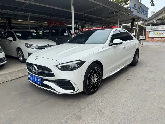 Mercedes-Benz C-Class — Фото автомобиля 2