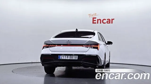 Hyundai Avante — Фото автомобиля 4
