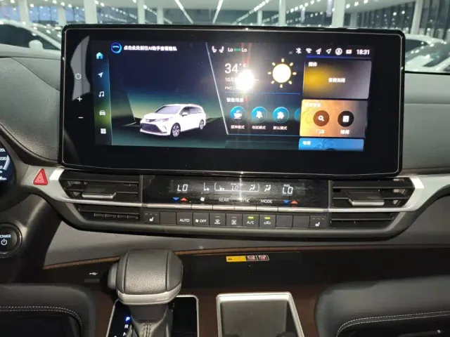 Toyota Granvia — Фото автомобиля 10