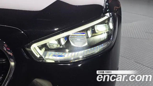 Mercedes-Benz S-Class — Фото автомобиля 19