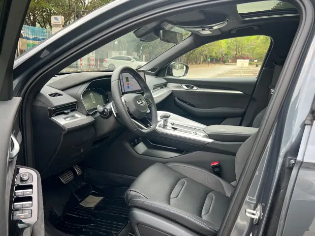 Geely Xingrui — Фото автомобиля 4
