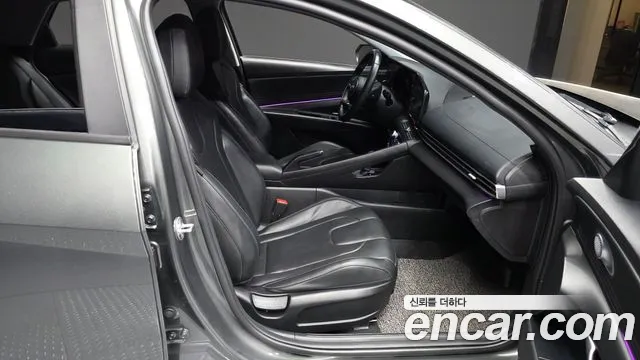 Hyundai AVANTE Avante (CN7) — Фото автомобиля 11