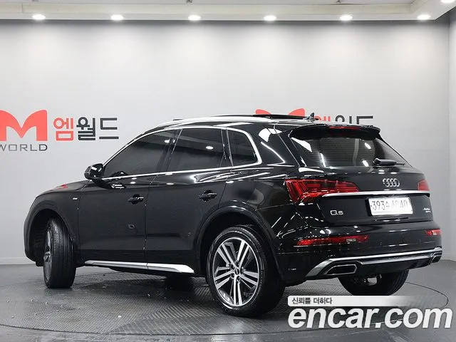 Audi Q5 40 TDI quattro Premium — Фото автомобиля 4