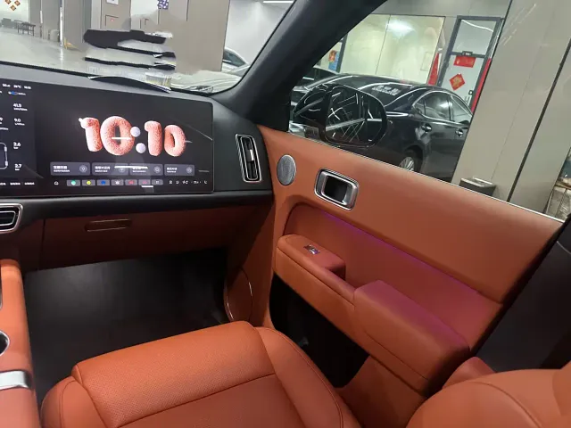 Li Auto L9 — Фото автомобиля 5