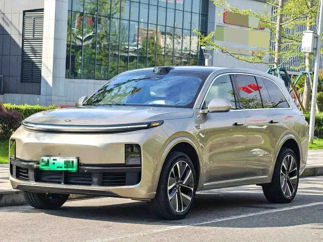 Фотография автомобиля — Li Auto L8