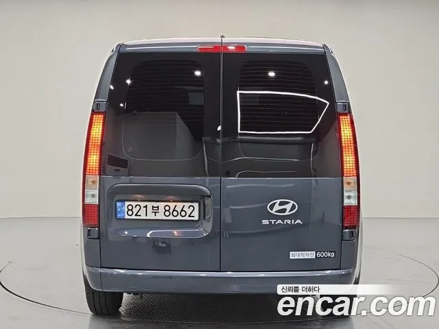 Hyundai Staria — Фото автомобиля 3