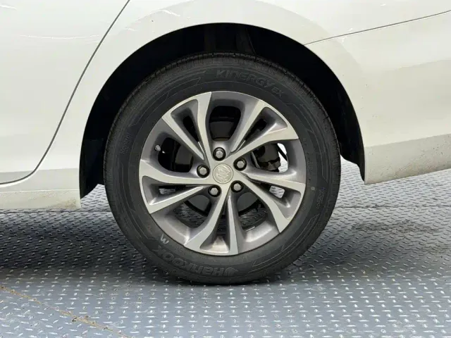 Buick Verano — Фото автомобиля 10