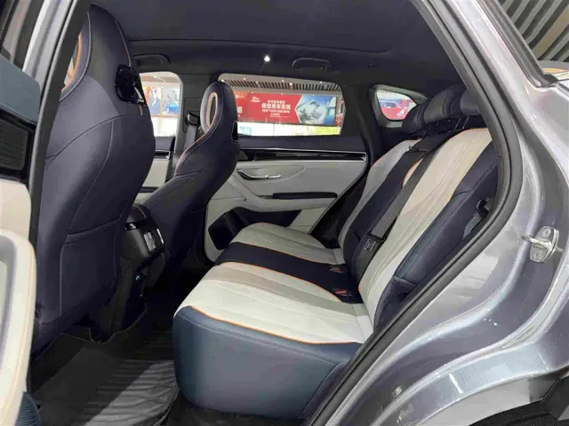 BYD Song PLUS — Фото автомобиля 12
