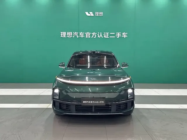 Li Auto Li L8 2025 Ultra Smart Renewal Edition — Фото автомобиля 2