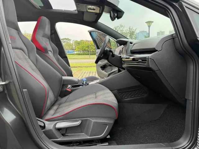 Volkswagen Golf GTI — Фото автомобиля 15