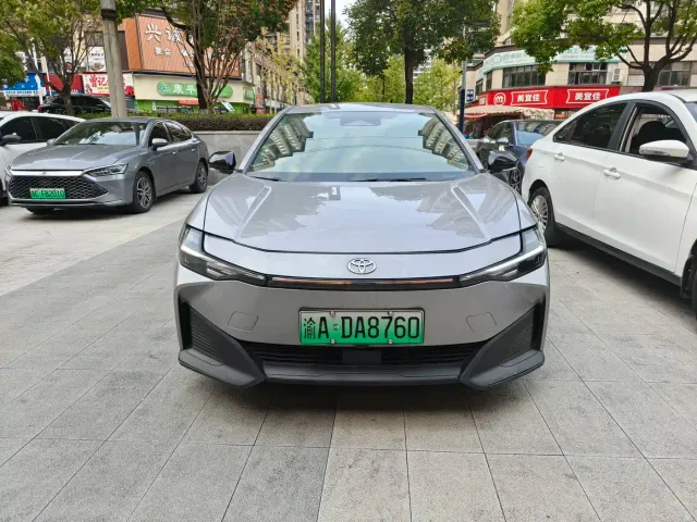 Toyota bZ3 — Фото автомобиля 2