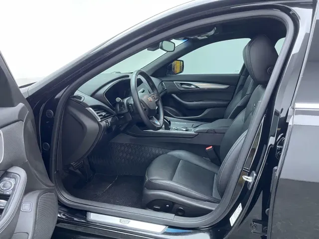 Cadillac CT5 — Фото автомобиля 13