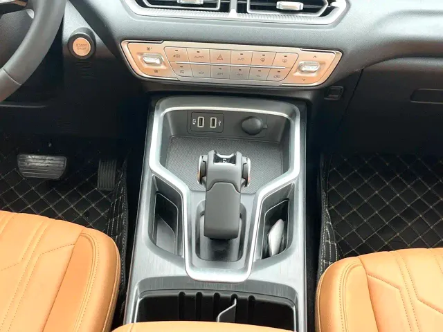Haval H5 — Фото автомобиля 5