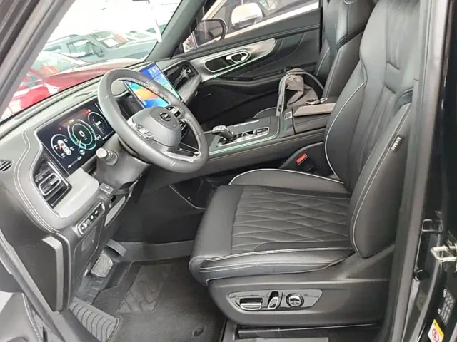 GAC Trumpchi GS8 — Фото автомобиля 10