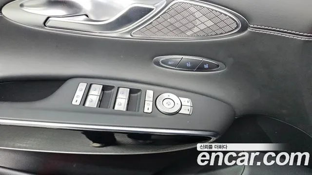 Genesis GV70 2.5T Бензин 2WD — Фото автомобиля 25