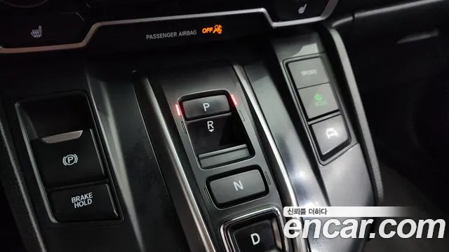 Honda CR-V CR-V 5-е поколение 2.0 гибрид Touring 4WD — Фото автомобиля 9