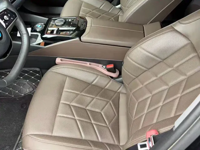 BMW 5 Series — Фото автомобиля 3
