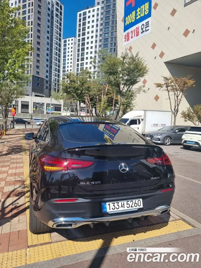 Mercedes-Benz GLE-Class — Фото автомобиля 9